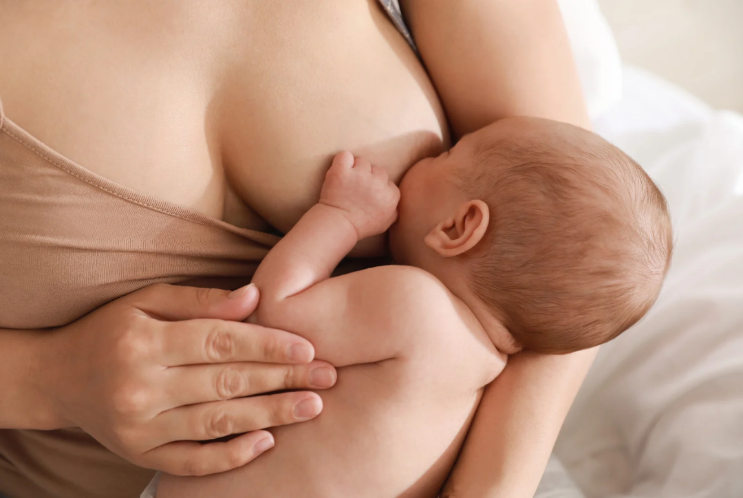 Ingurgitamento mamário: o que fazer quando a mama fica cheia e dolorida